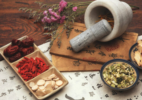 Máster en acupuntura, especialización en medicina tradicional china