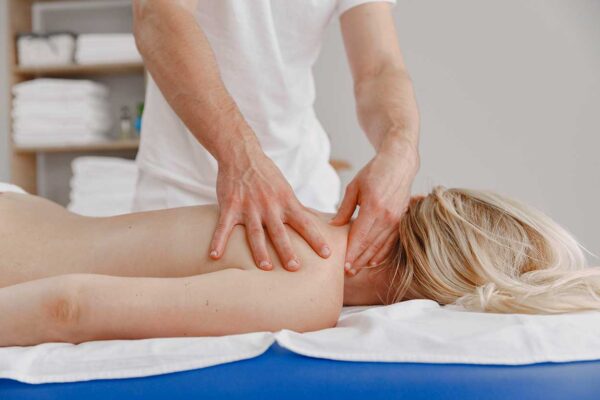 15 Maniobras descontracturantes en tratamiento manual de espalda